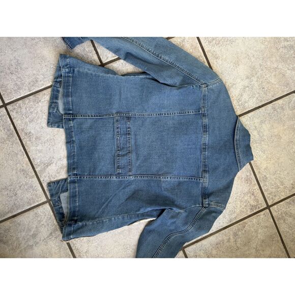 Upcycled Denim Jacket with Linen Floral Appliqué – Lost Petal Linens (M) - Picture 5 of 12